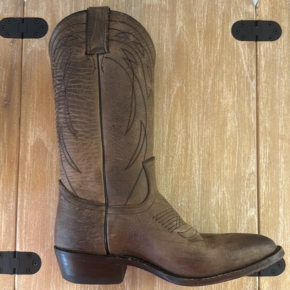 Frye Billy Pull On Western Boot - Picture 3 of 16